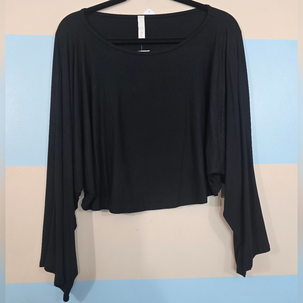 NWT Primi Elegant Black Women's Cropped Blouse - Picture 2 of 7